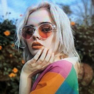 Meet your Posher, Uyển như